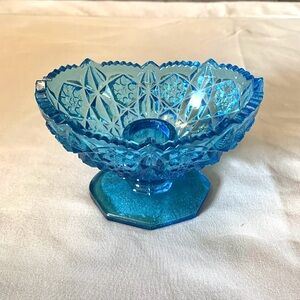 VTG Kemple Wheaton Aqua Blue Toltec Sawtooth Glass Footed Candlestick Holder